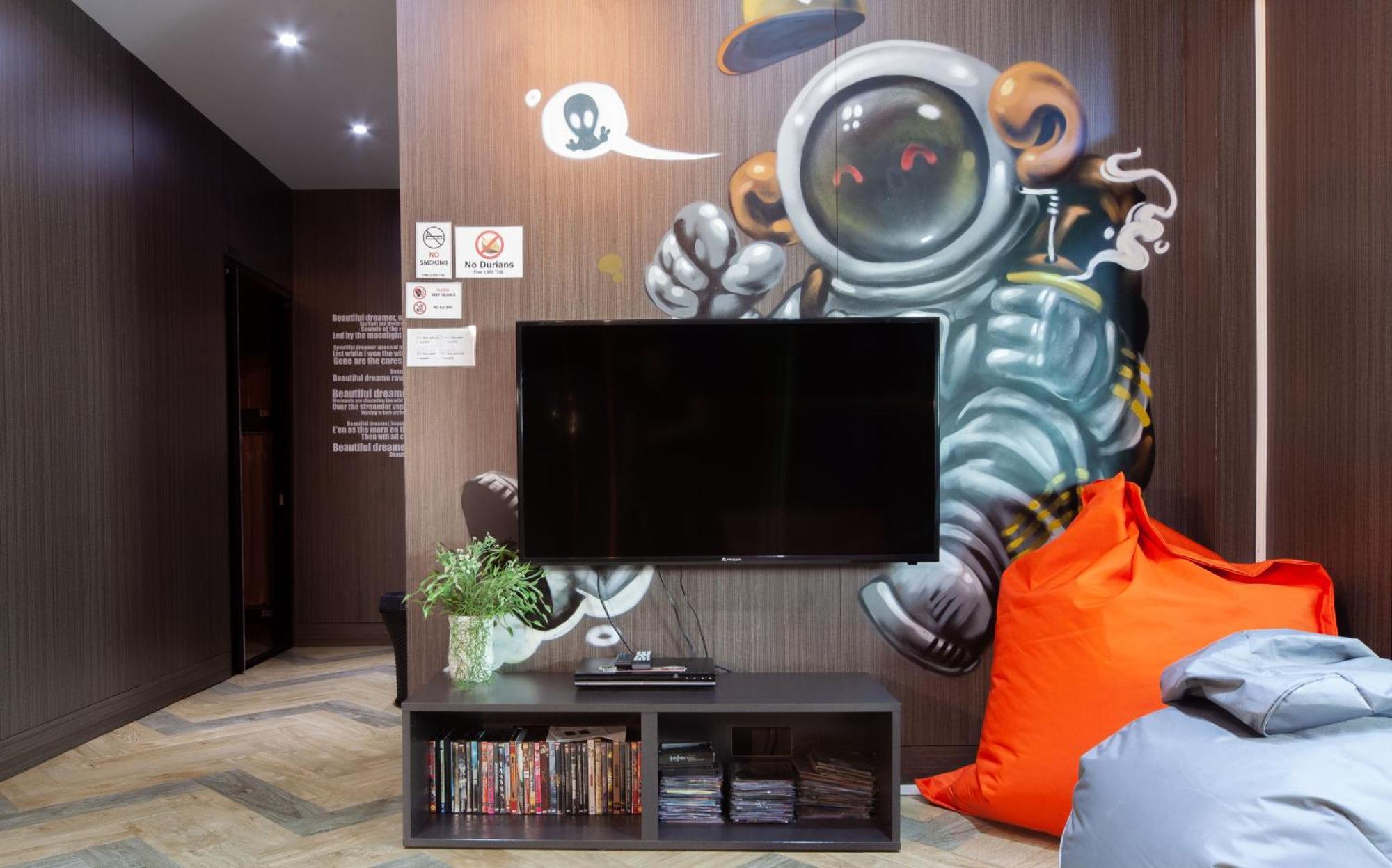 Хостел Sleep Walker Poshtel Чиангмай Экстерьер фото